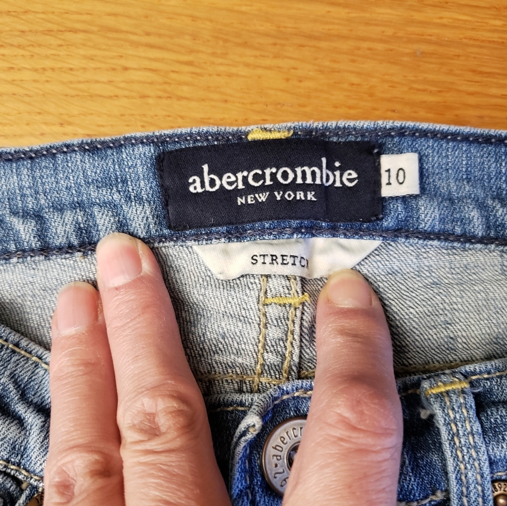 Girls Abercrombie Size 10 Denim Jeans Haley - Picture 7 of 9